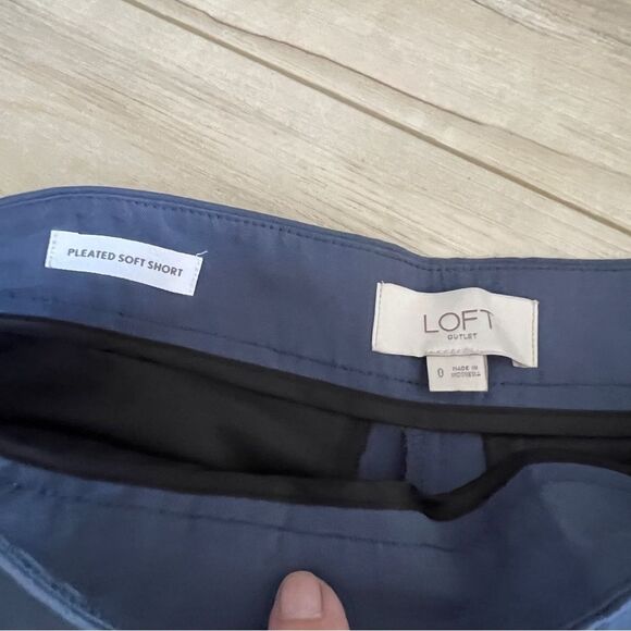 Loft Women’s blue shorts Size 0 - Picture 3 of 3